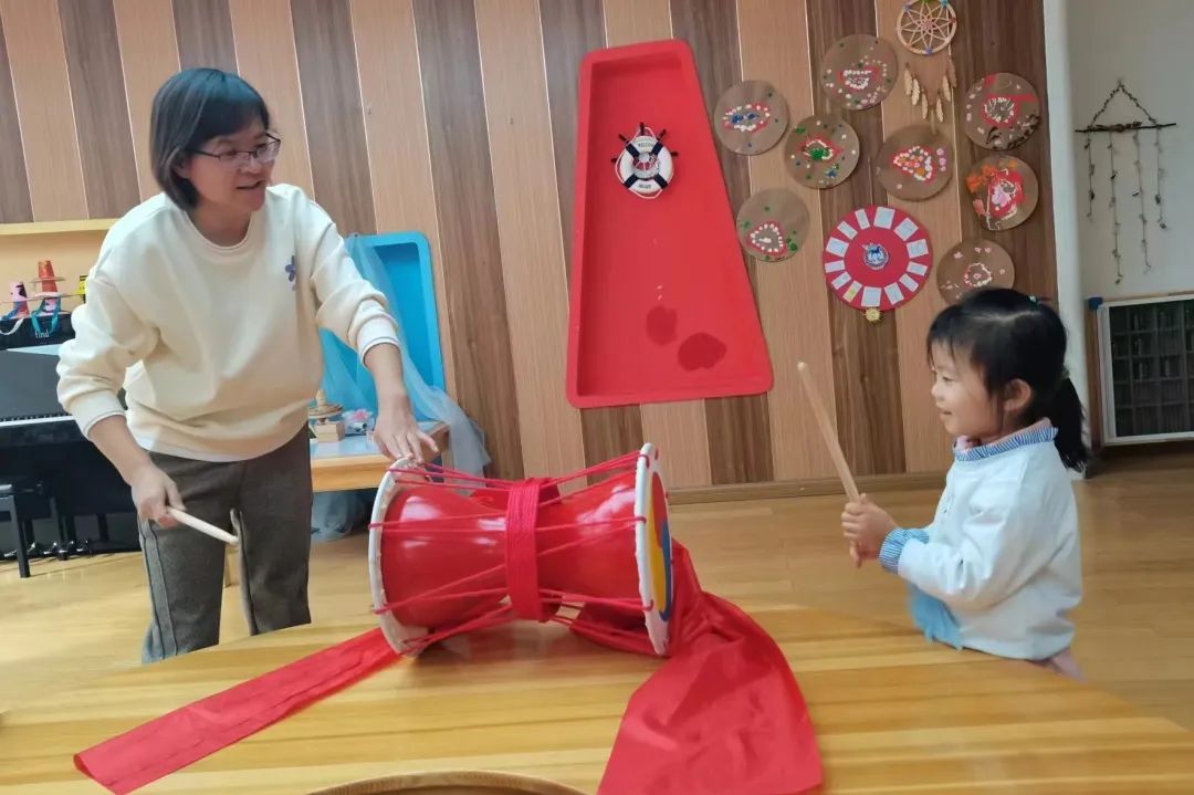 走读城市 微观历史 | 济南市慧思顿高瞻幼儿园探究式学习课程，带娃娃们品味11座城市的历史人文和烟火气