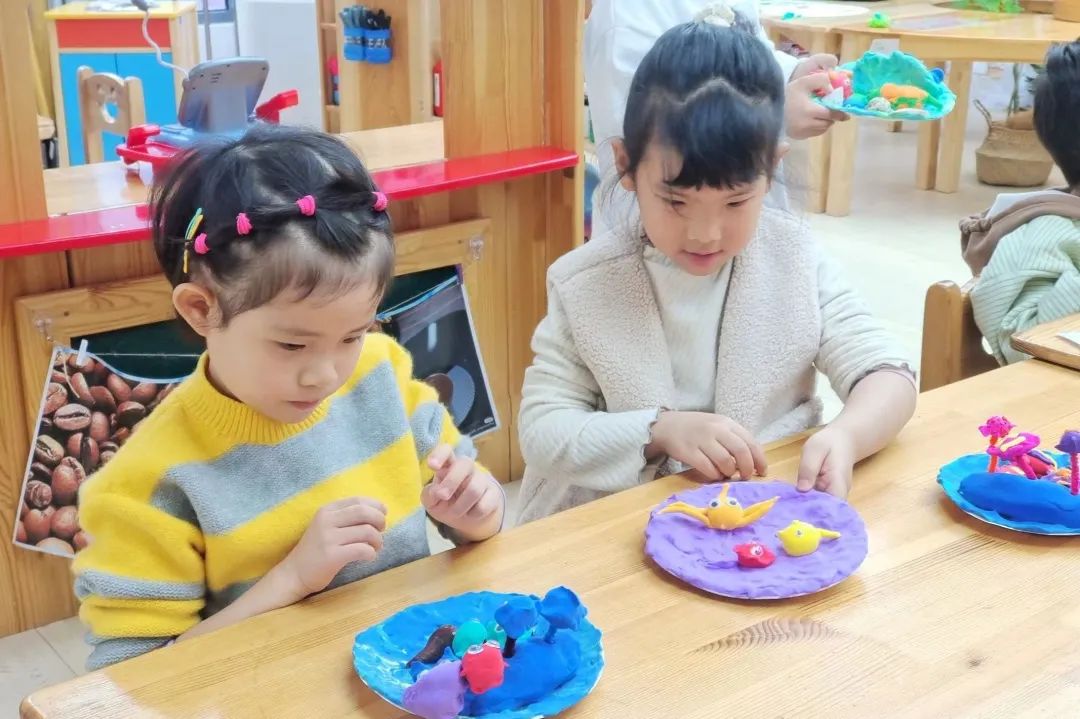 走读城市 微观历史 | 济南市慧思顿高瞻幼儿园探究式学习课程，带娃娃们品味11座城市的历史人文和烟火气