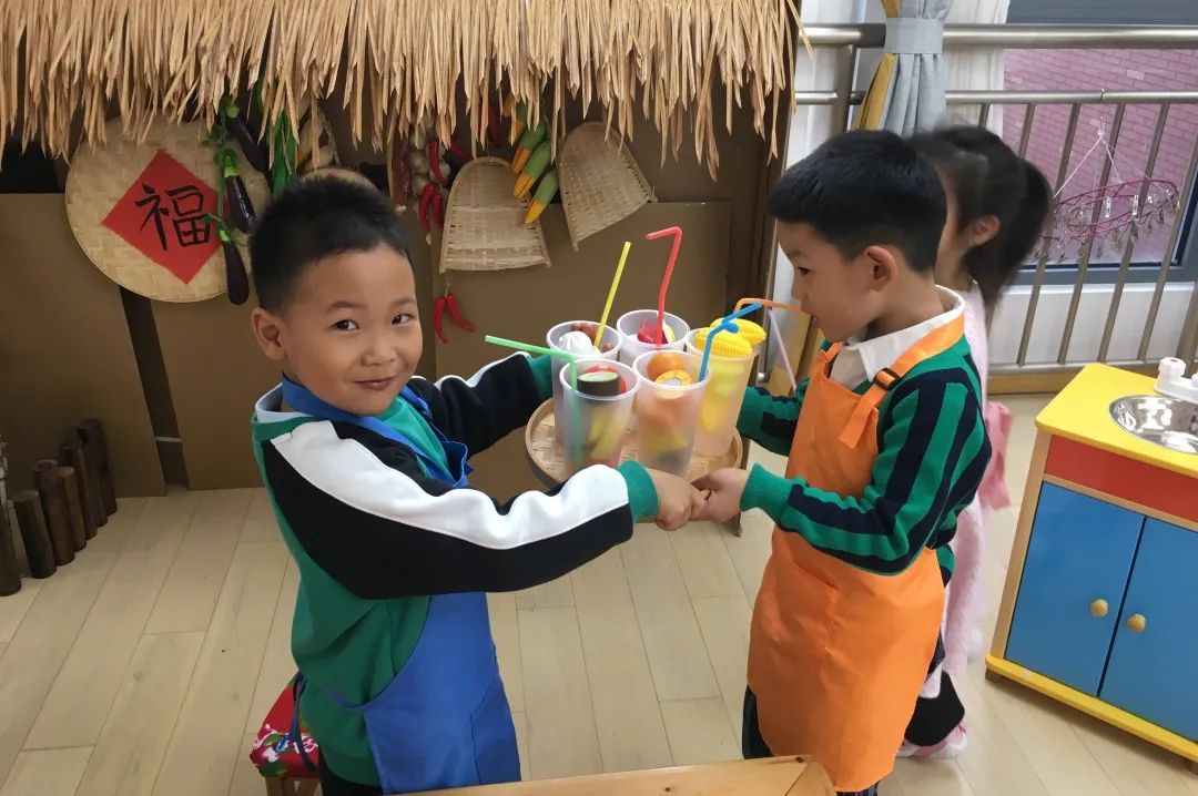 走读城市 微观历史 | 济南市慧思顿高瞻幼儿园探究式学习课程，带娃娃们品味11座城市的历史人文和烟火气