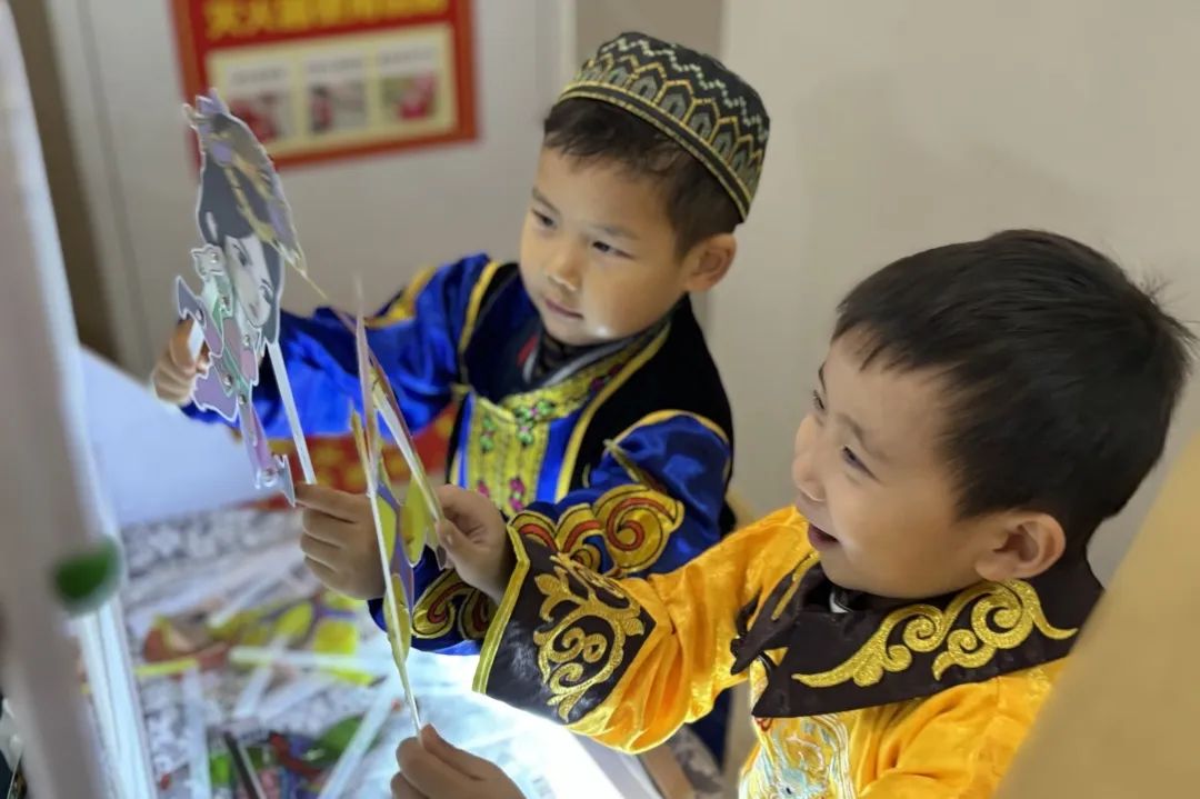 走读城市 微观历史 | 济南市慧思顿高瞻幼儿园探究式学习课程，带娃娃们品味11座城市的历史人文和烟火气