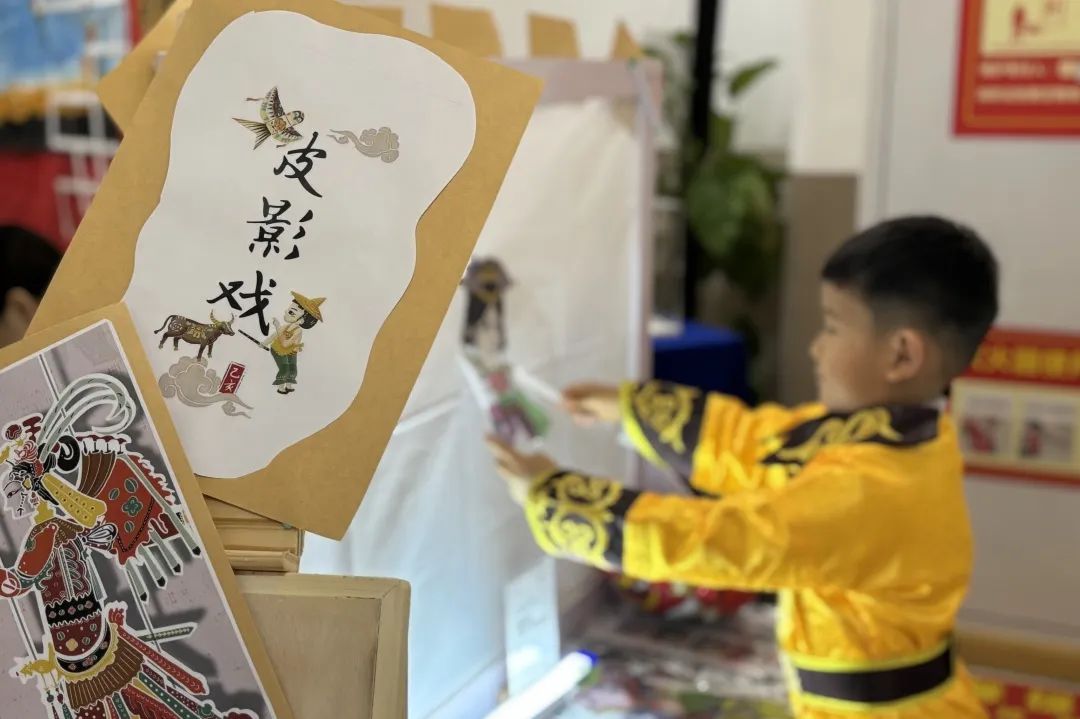 走读城市 微观历史 | 济南市慧思顿高瞻幼儿园探究式学习课程，带娃娃们品味11座城市的历史人文和烟火气