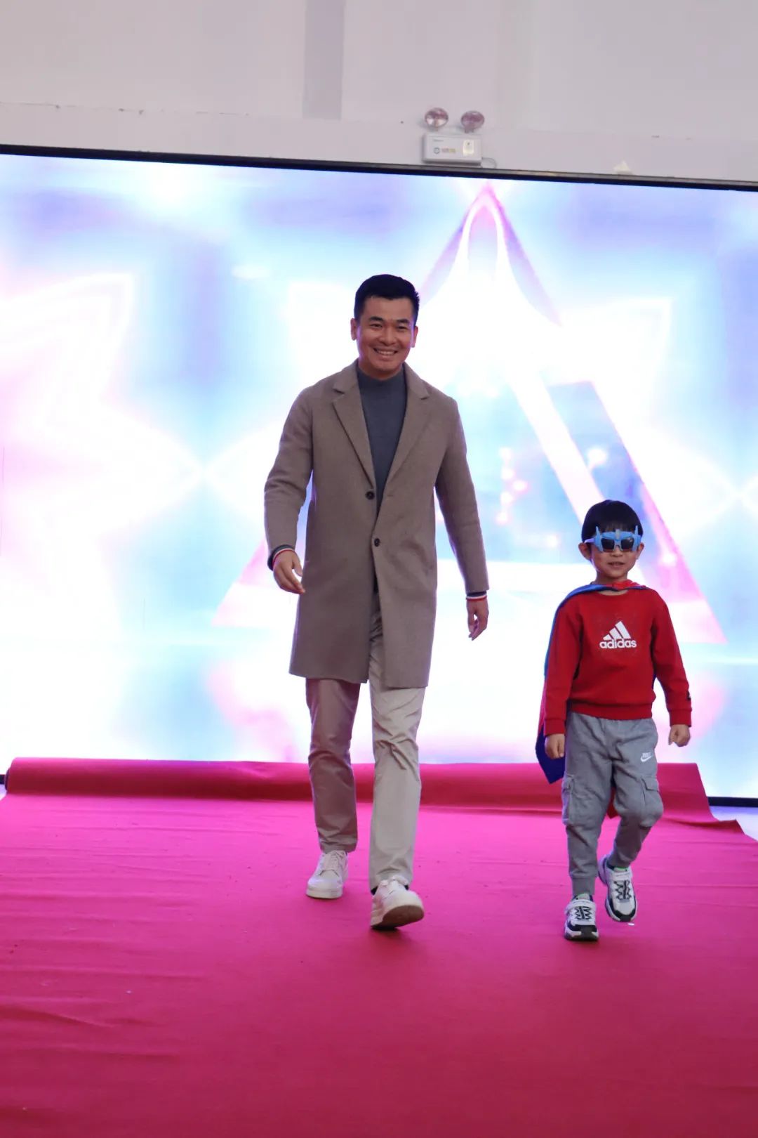 走读城市 微观历史 | 济南市慧思顿高瞻幼儿园探究式学习课程，带娃娃们品味11座城市的历史人文和烟火气