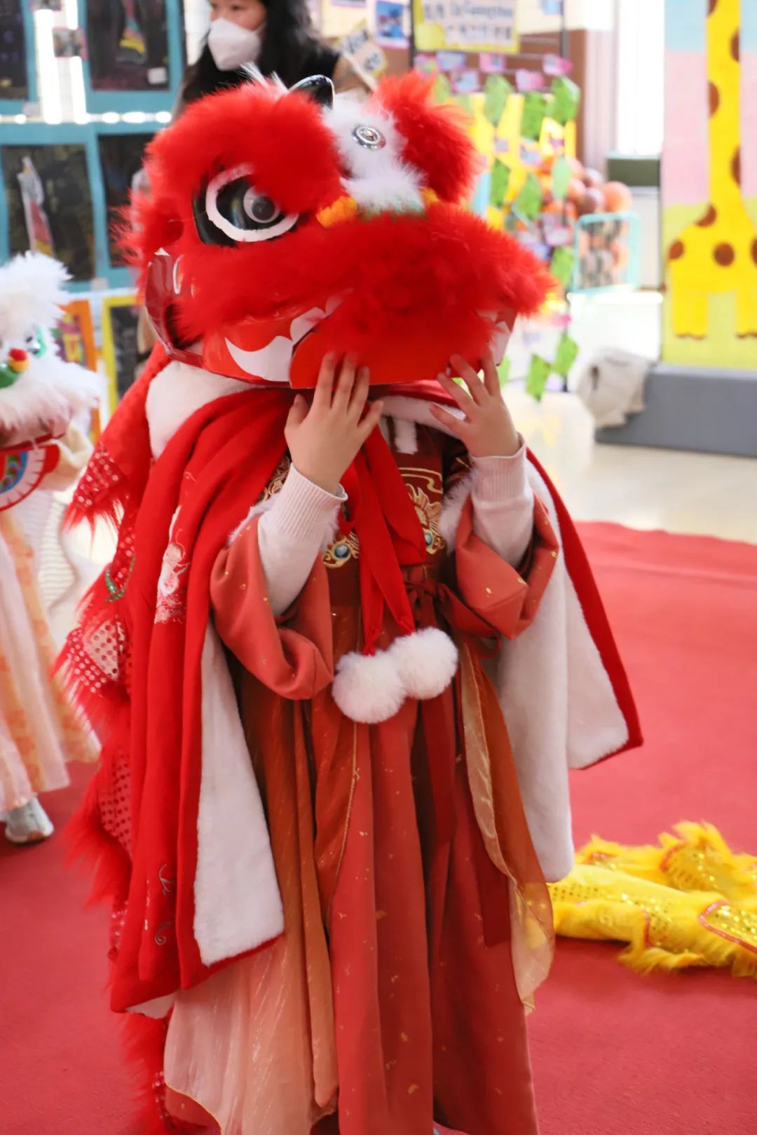 走读城市 微观历史 | 济南市慧思顿高瞻幼儿园探究式学习课程，带娃娃们品味11座城市的历史人文和烟火气