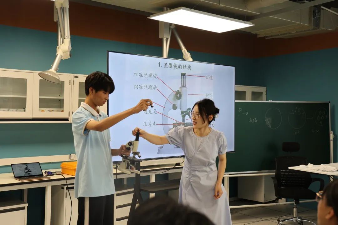 “师生合一”获海尔集团全员参与共建卓越生态文化创新成果卓越贡献奖