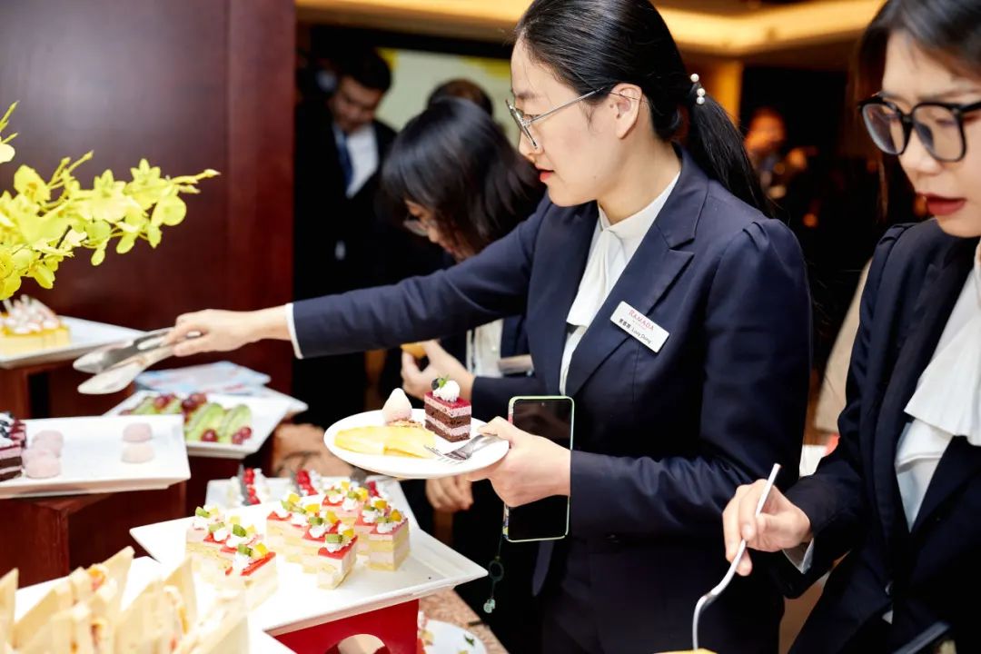 迎来新任总经理，济南银丰华美达酒店“信赖我认可计划”年终分享会也有更多新惊喜！