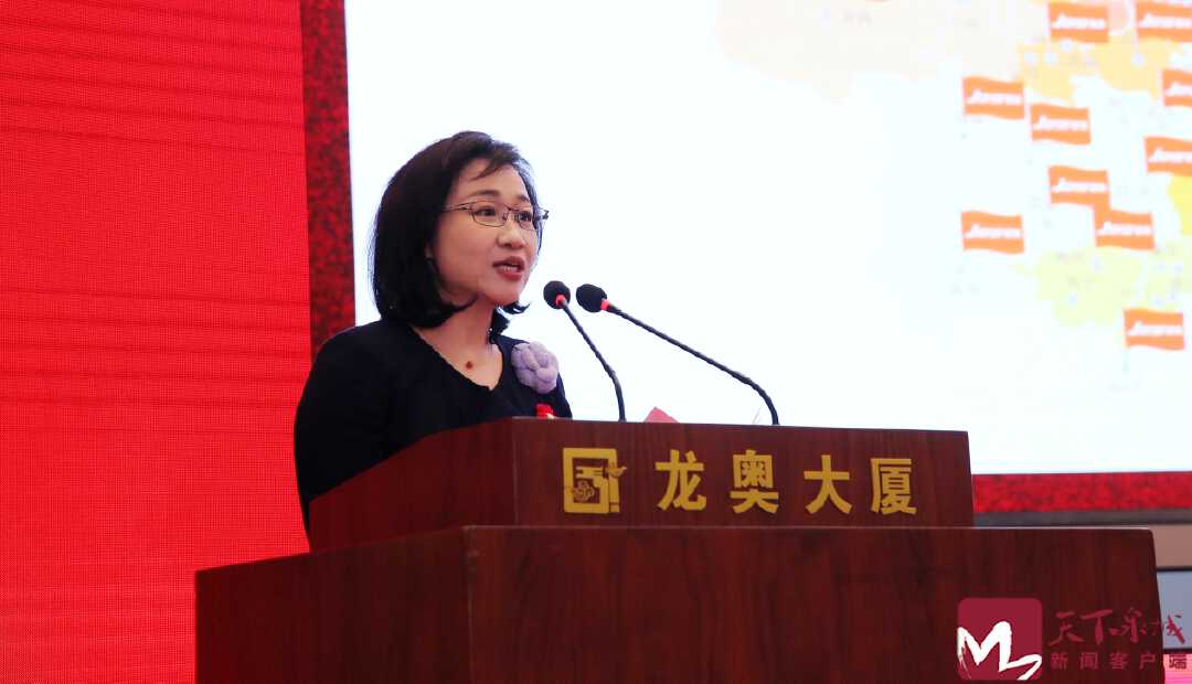 济南昨日召开纪念“三八”国际妇女节115周年暨“项目提升年 泉城有木兰”动员大会